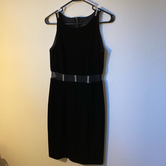 Night Way Collections Dresses & Skirts - Elegant Black Velvet Dress